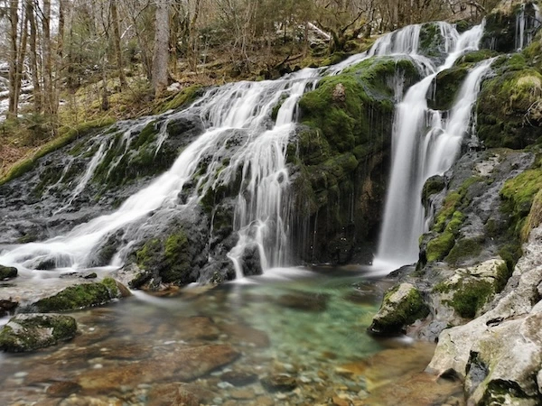 Cascade du Pisieu proche de l'oasis du Sierroz